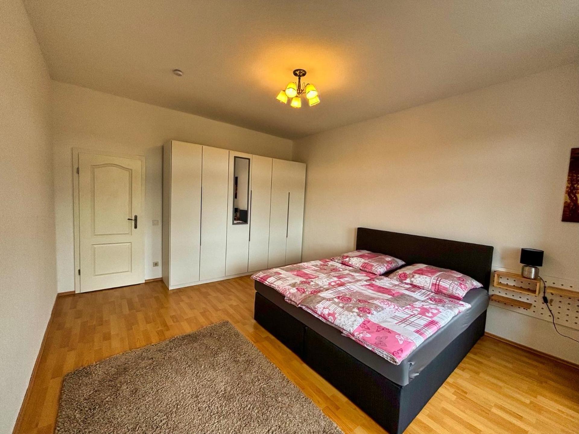 Fw 80 - Ferienwohnung In Bahnhofs- Und Stadtnaehe Görlitz Esterno foto